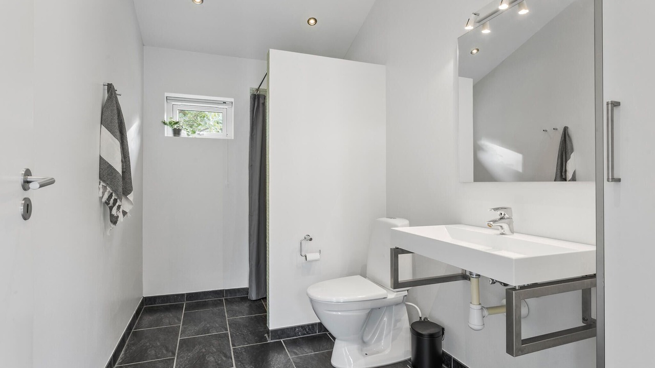 Photo of Bathroom in Aalbaek