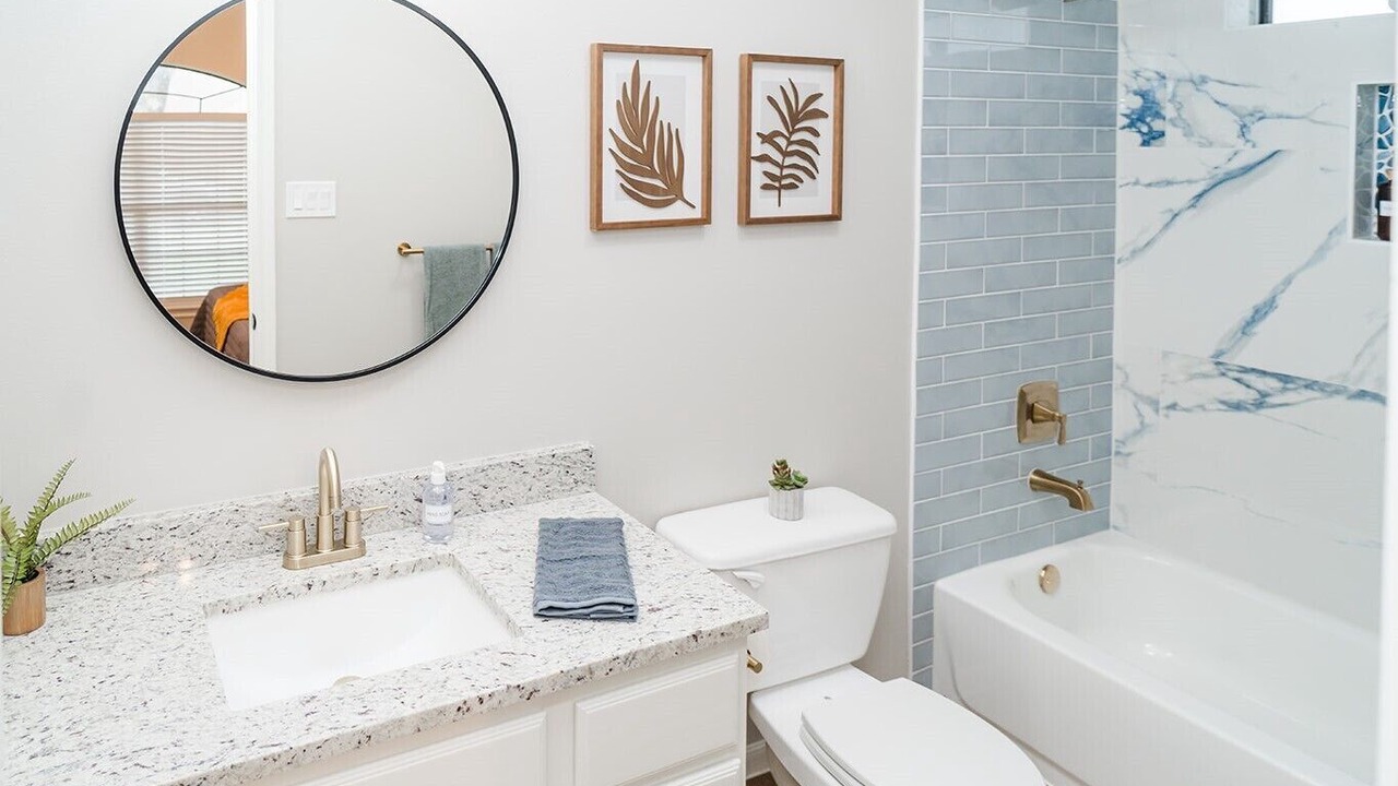 Photo of Bathroom in Southern Plantation