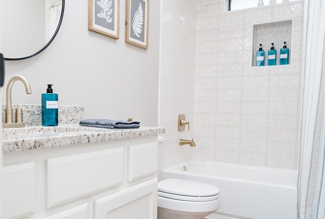 Photo of Bathroom in Southern Plantation