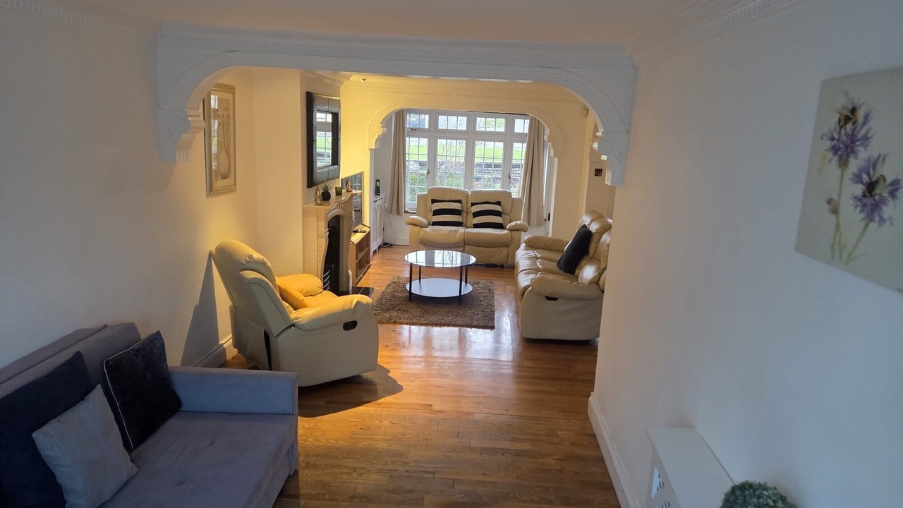 Photo of Livingroom in Reading