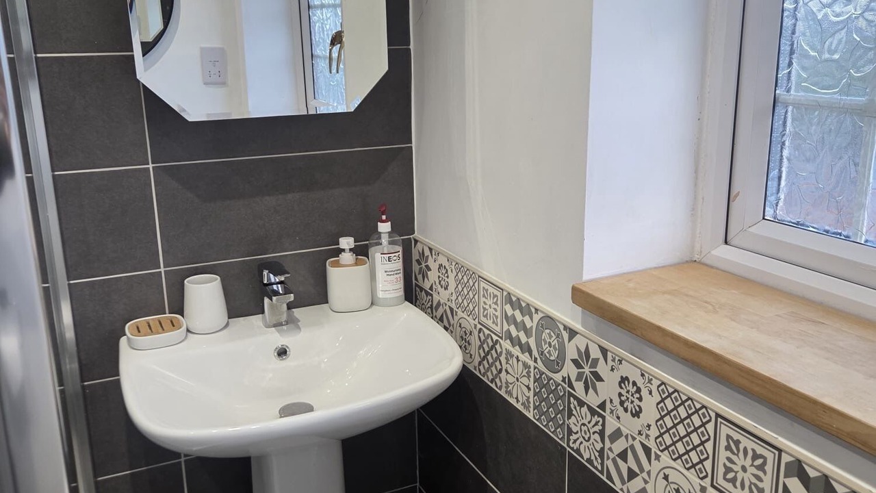 Photo of Bathroom in Reading