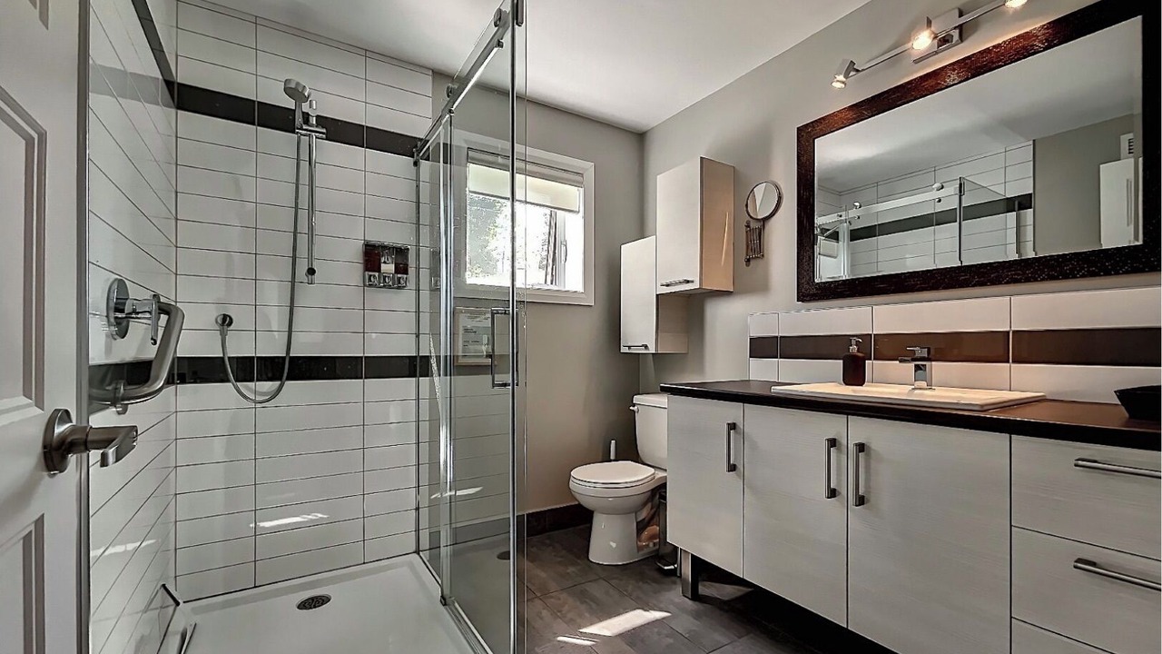 Photo of Bathroom in L'Anse-Saint-Jean