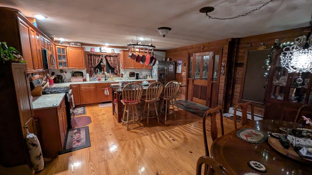 Photo of Others in Raymond