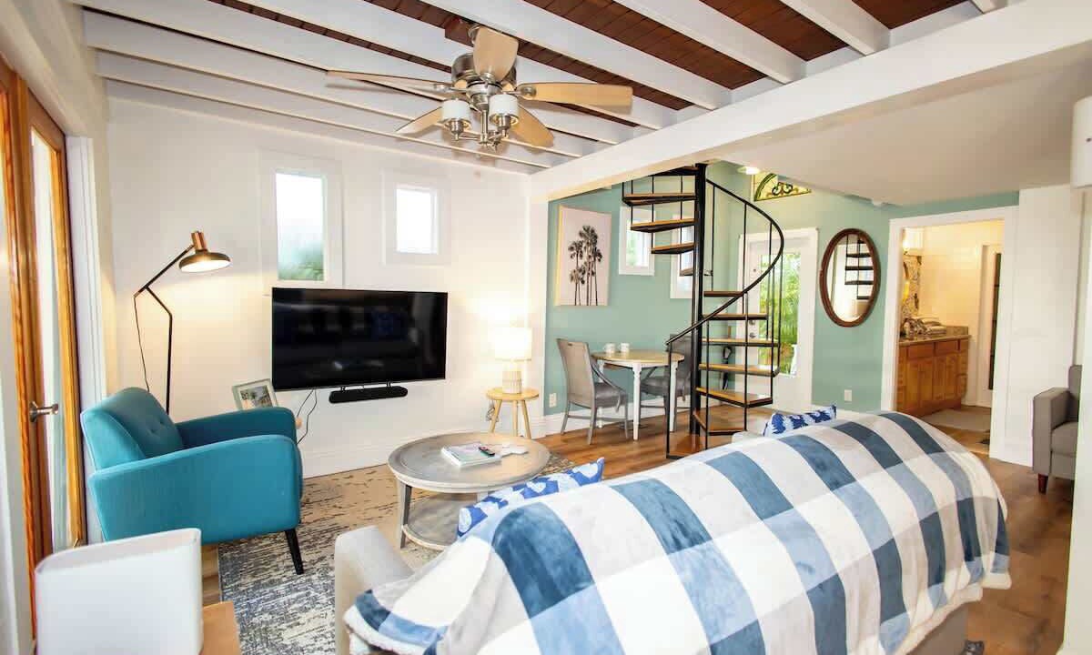 Photo of Bedroom in Midtown