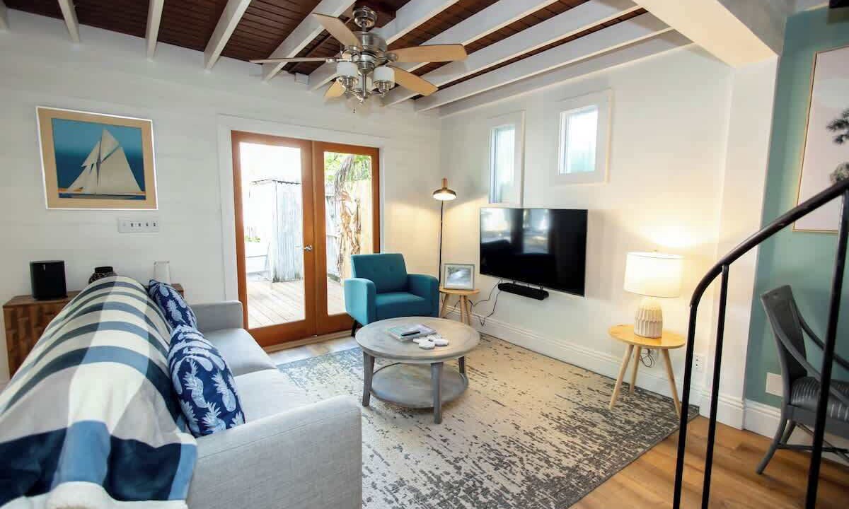 Photo of Livingroom in Midtown