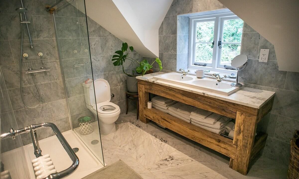 Photo of Bedroom in Combe Hay