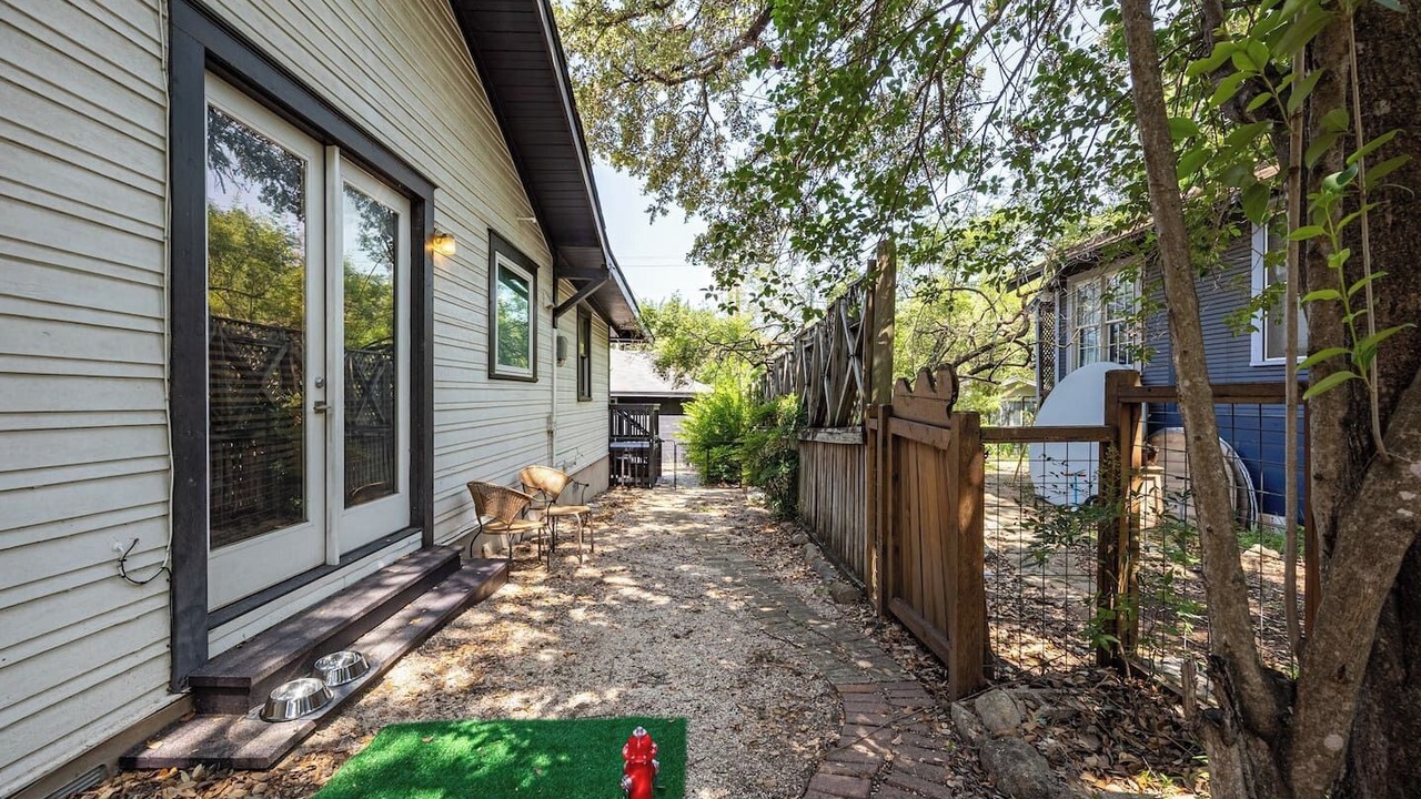Photo of Outdoor in Travis Heights