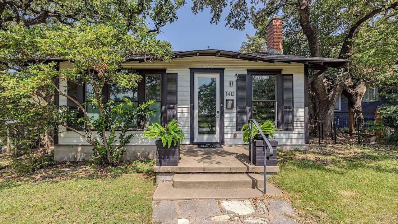 Photo of Outdoor in Travis Heights