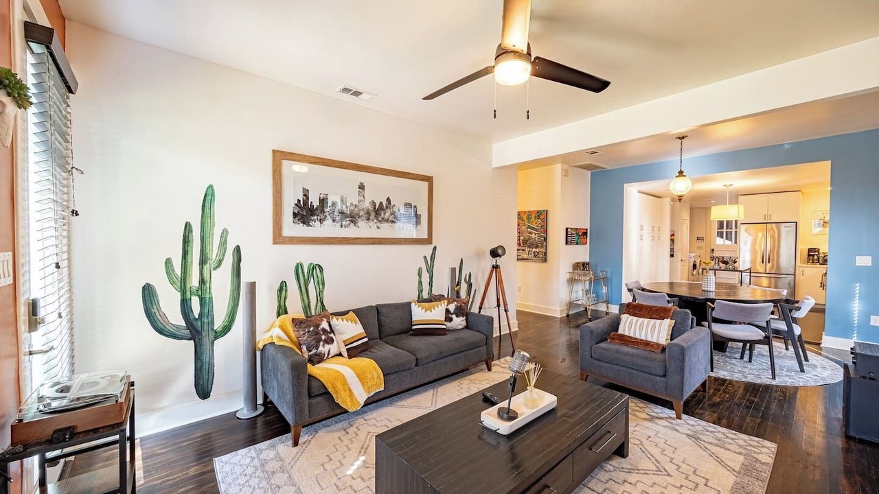 Photo of Livingroom in Travis Heights