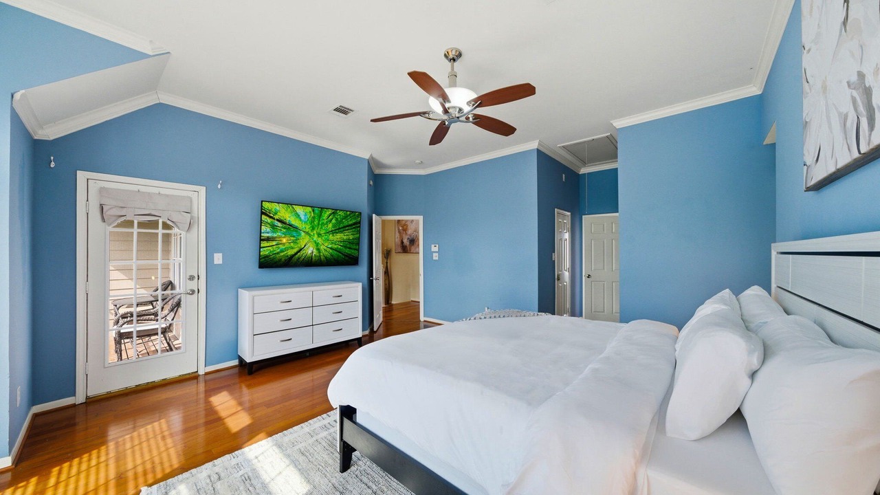Photo of Bedroom in Midtown
