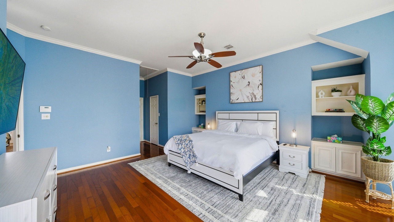 Photo of Bedroom in Midtown