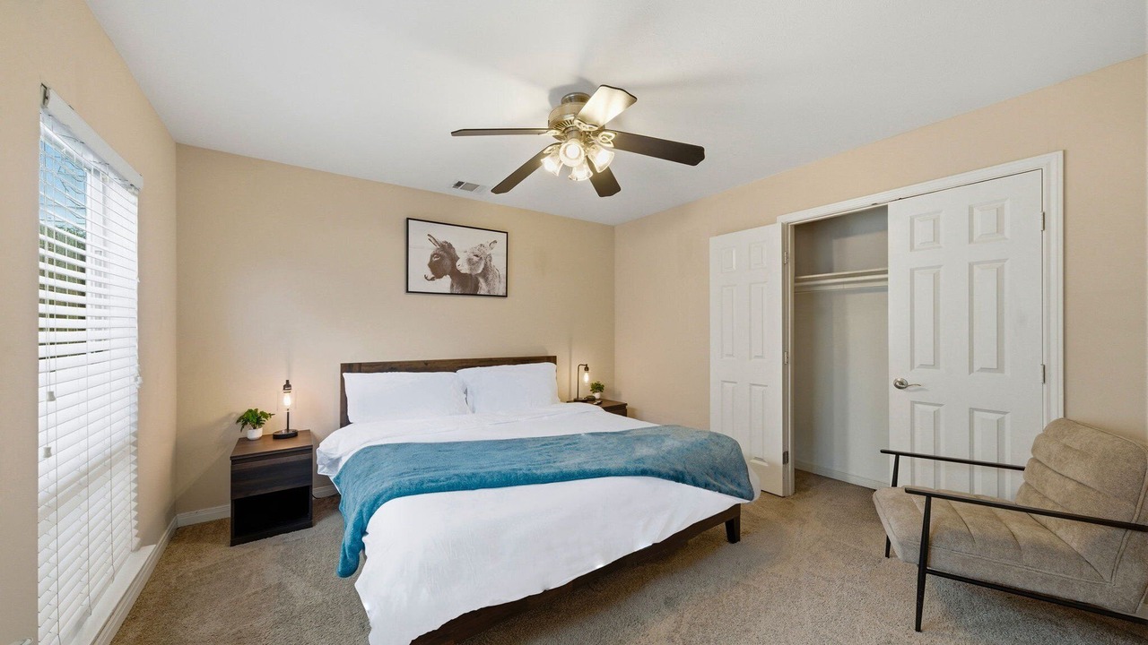 Photo of Bedroom in Midtown