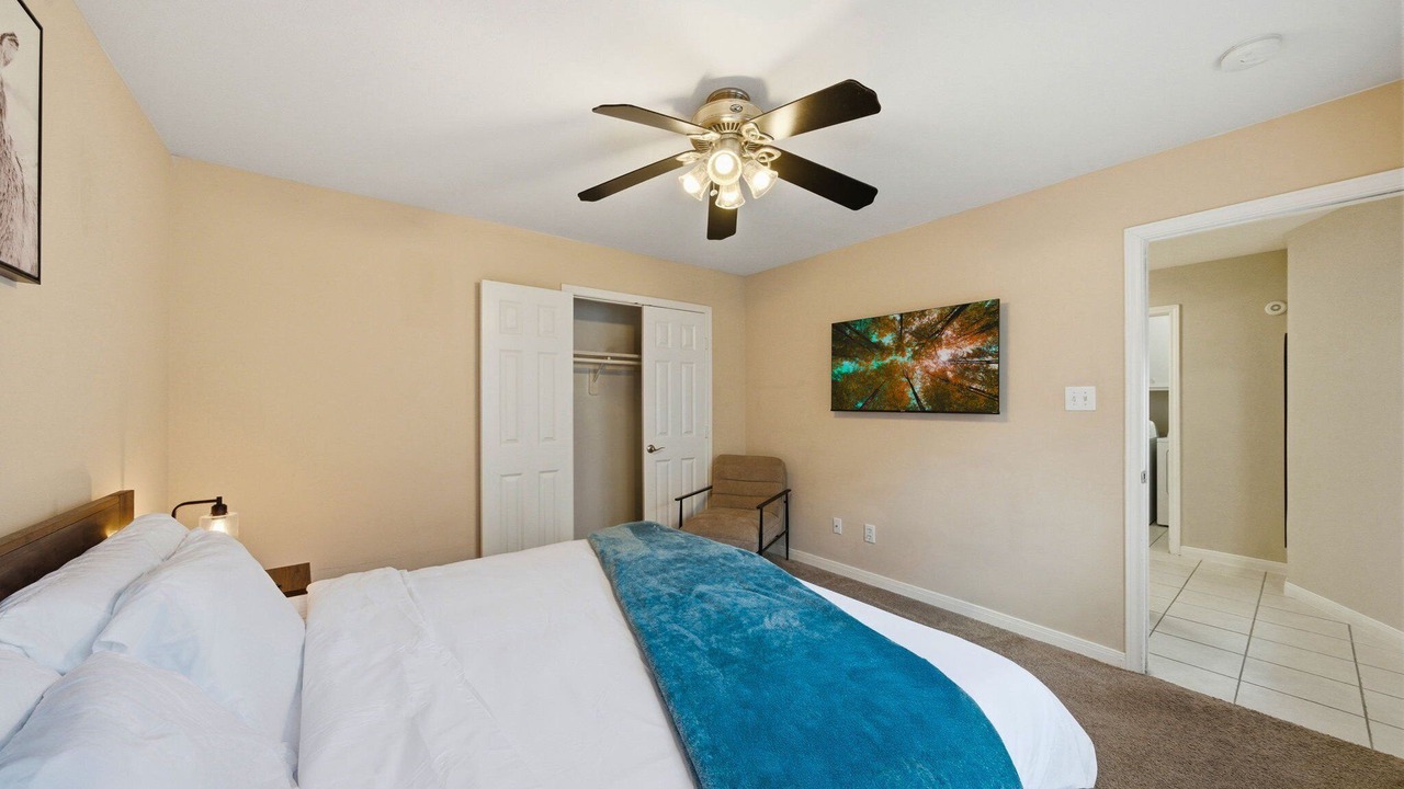Photo of Bedroom in Midtown