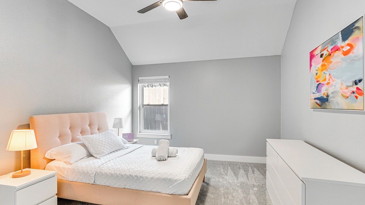 Photo of Bedroom in Fossil Creek