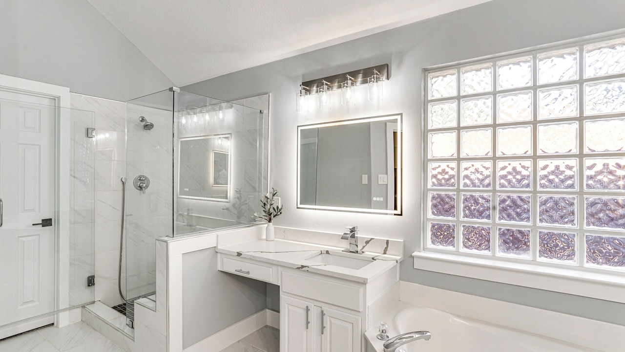 Photo of Bathroom in Fossil Creek