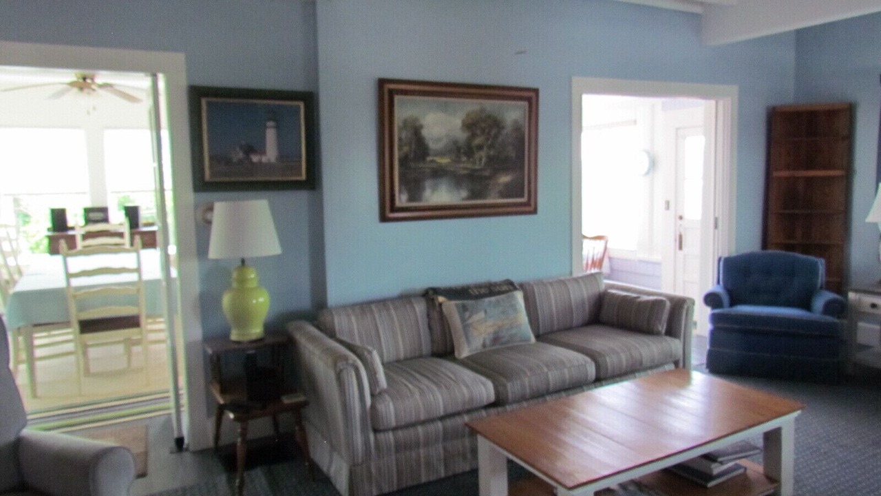 Photo of Livingroom in Falmouth Heights
