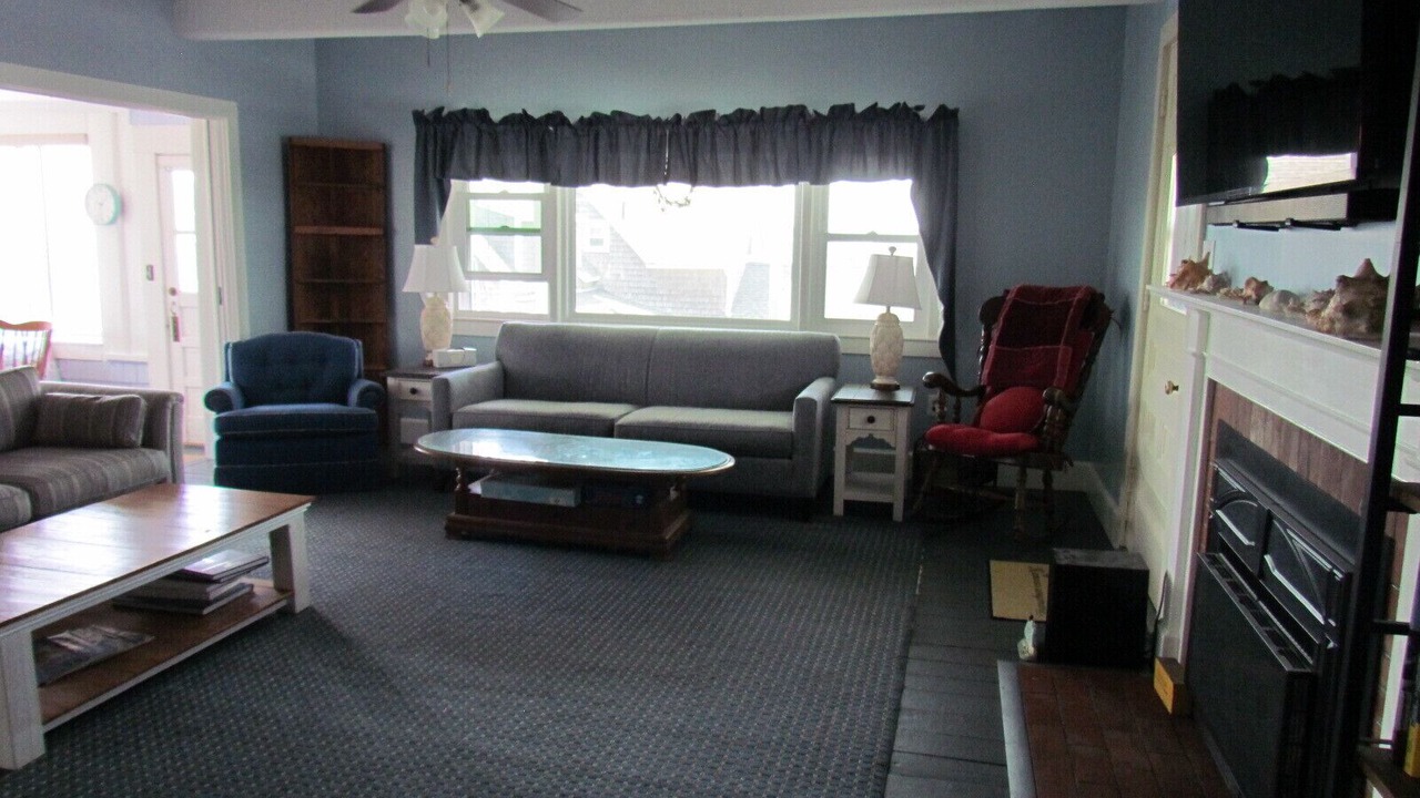 Photo of Livingroom in Falmouth Heights