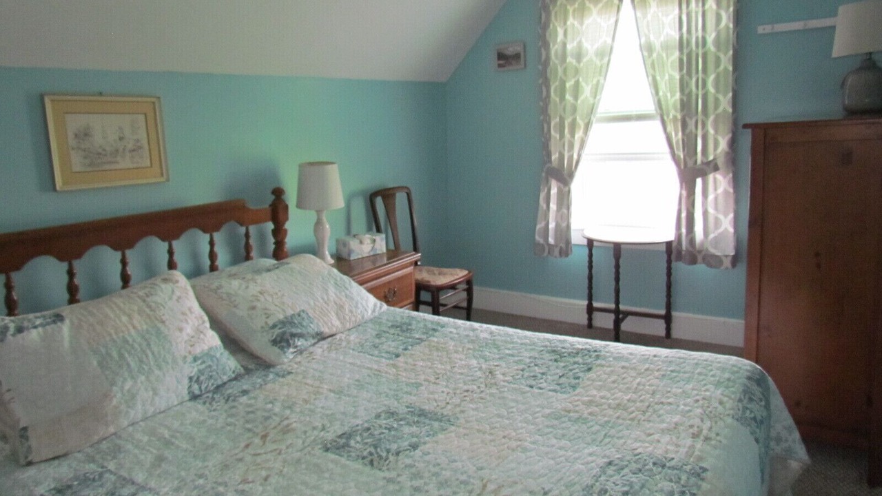 Photo of Bedroom in Falmouth Heights