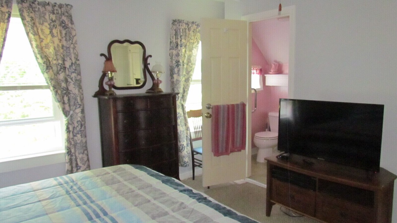 Photo of Bedroom in Falmouth Heights