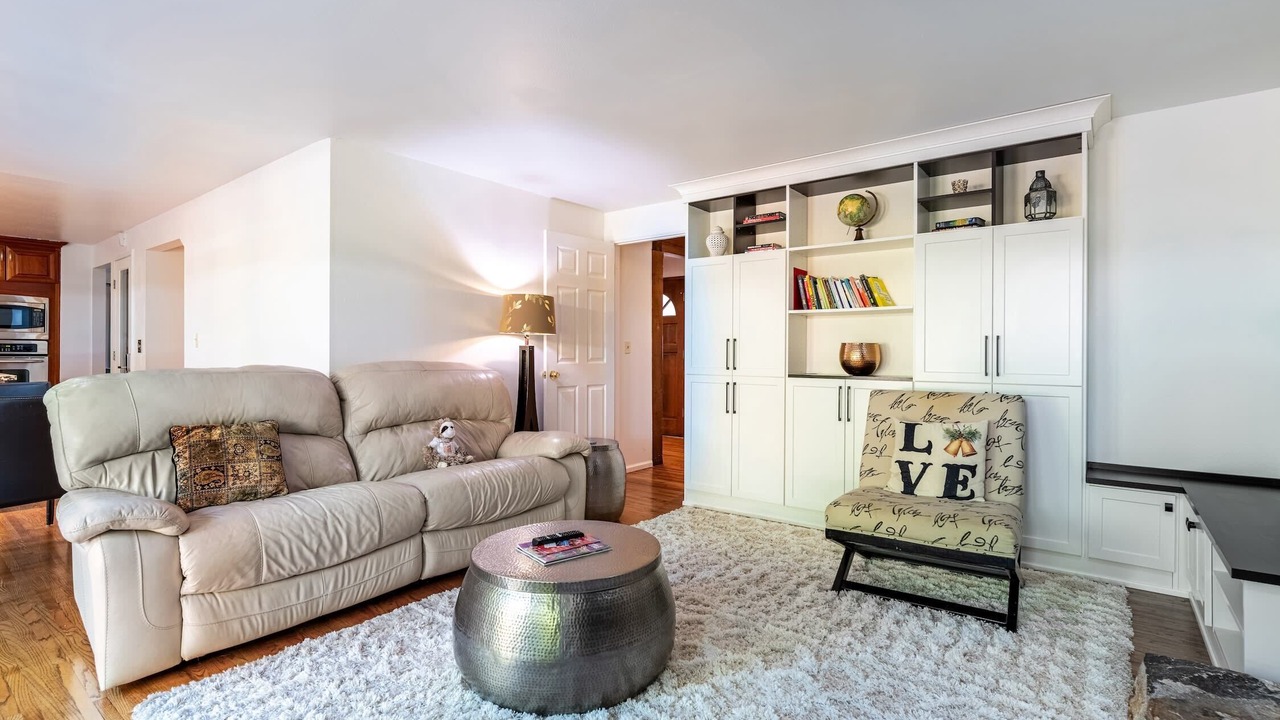 Photo of Livingroom in Overlake