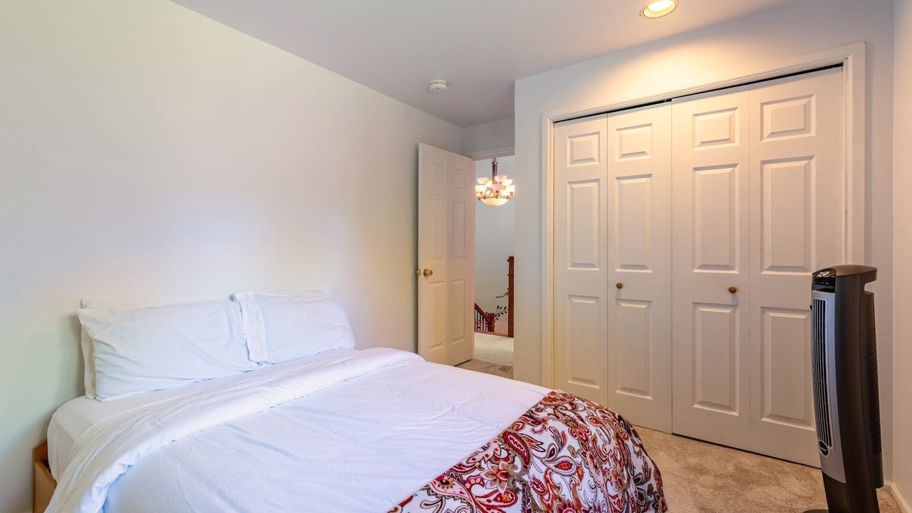 Photo of Bedroom in Overlake