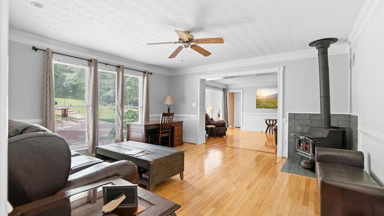 Photo of Livingroom in Fayetteville