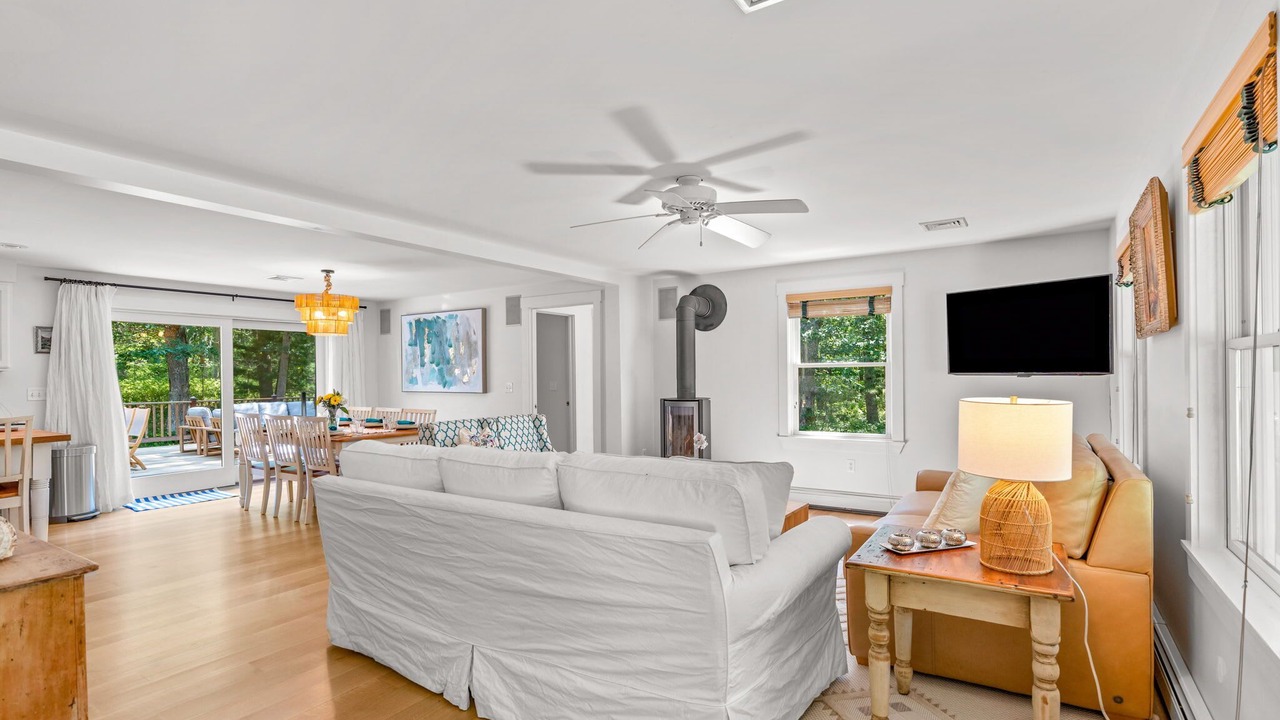 Photo of Livingroom in Tisbury