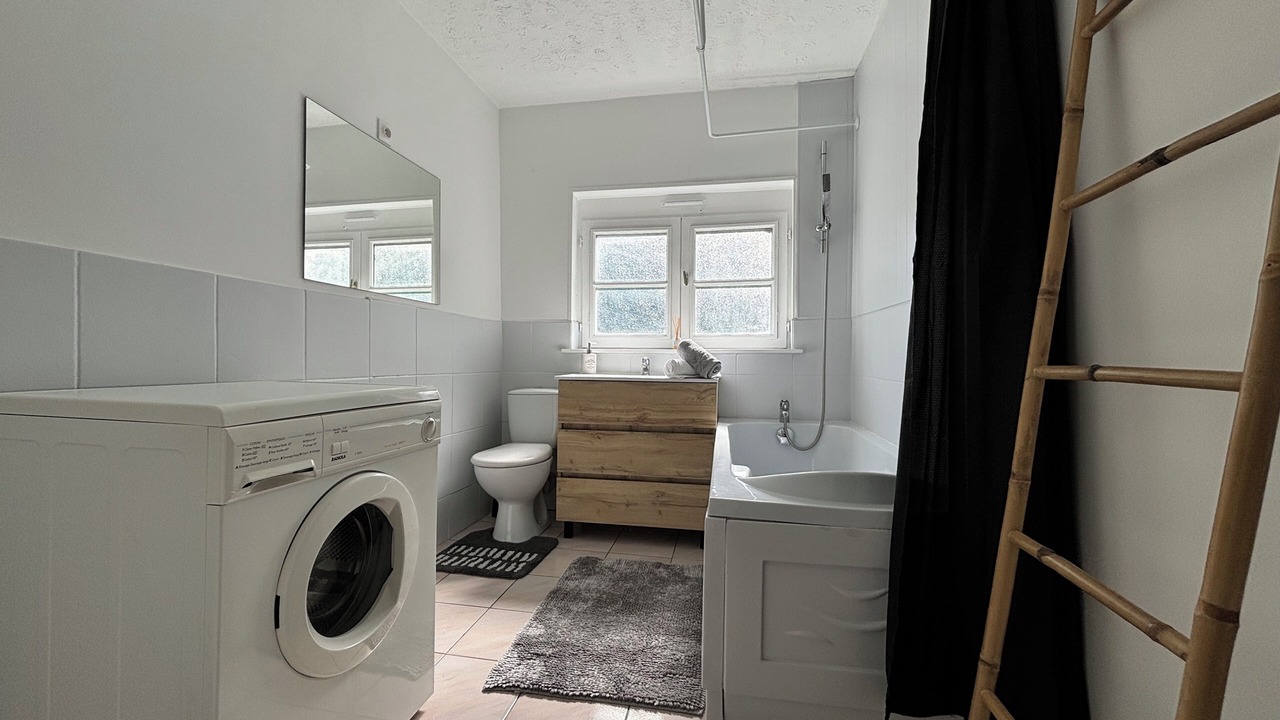 Photo of Bathroom in Saint-Martin-de-Mailloc