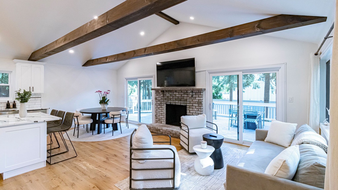 Photo of Livingroom in Westhampton