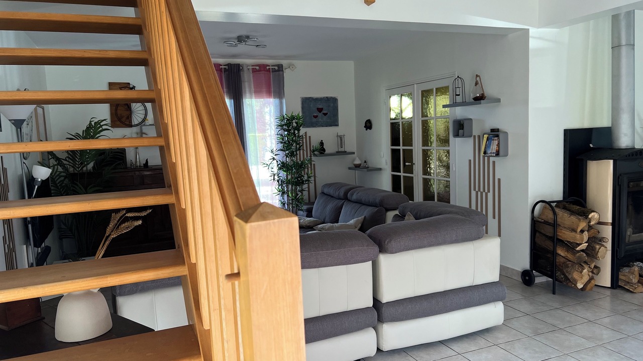Photo of Livingroom in La Chapelle-Gonaguet