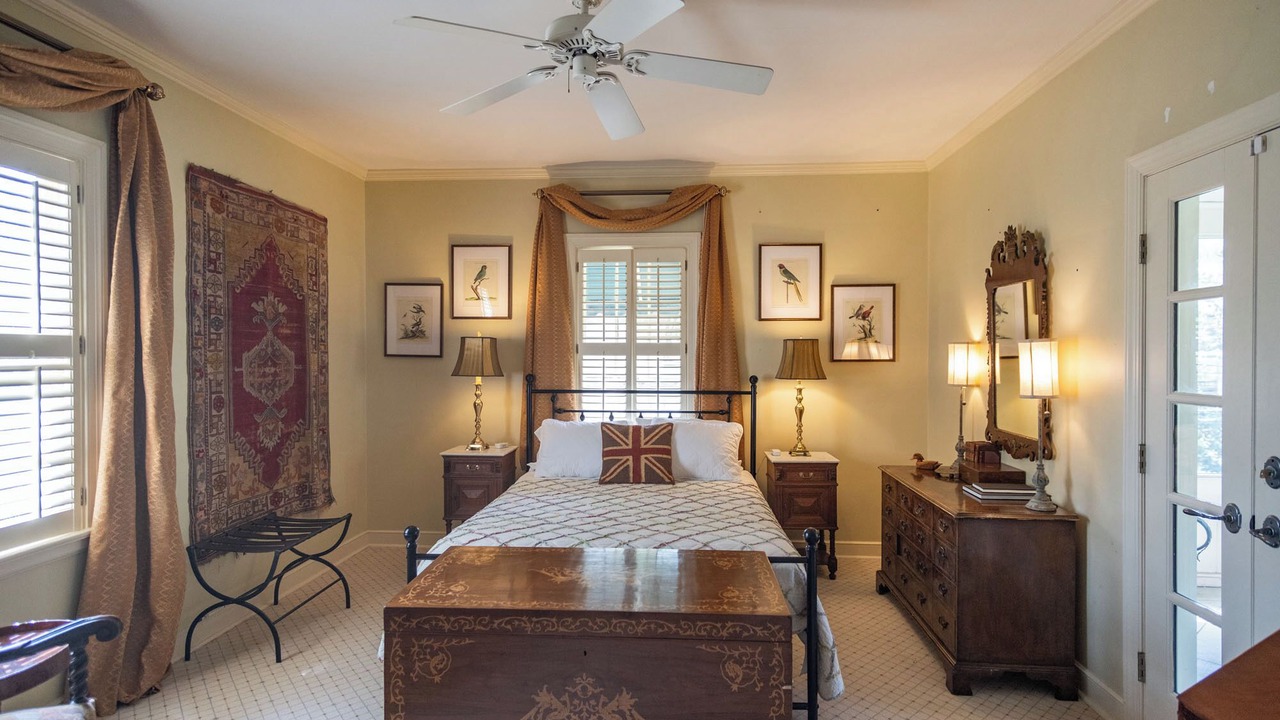 Photo of Bedroom in University District