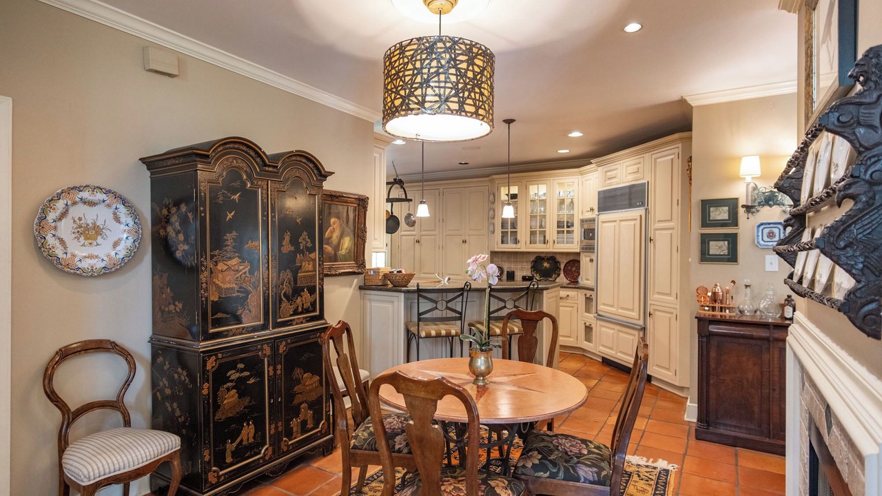 Photo of Others in University District