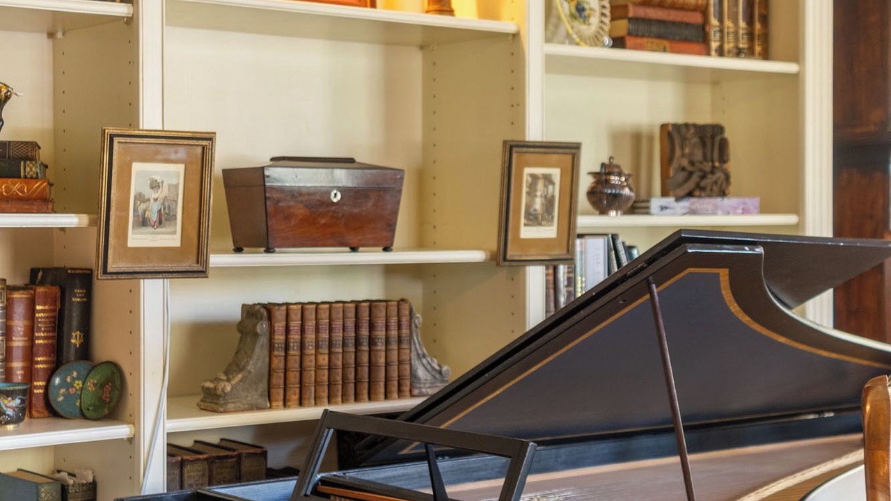 Photo of Others in University District