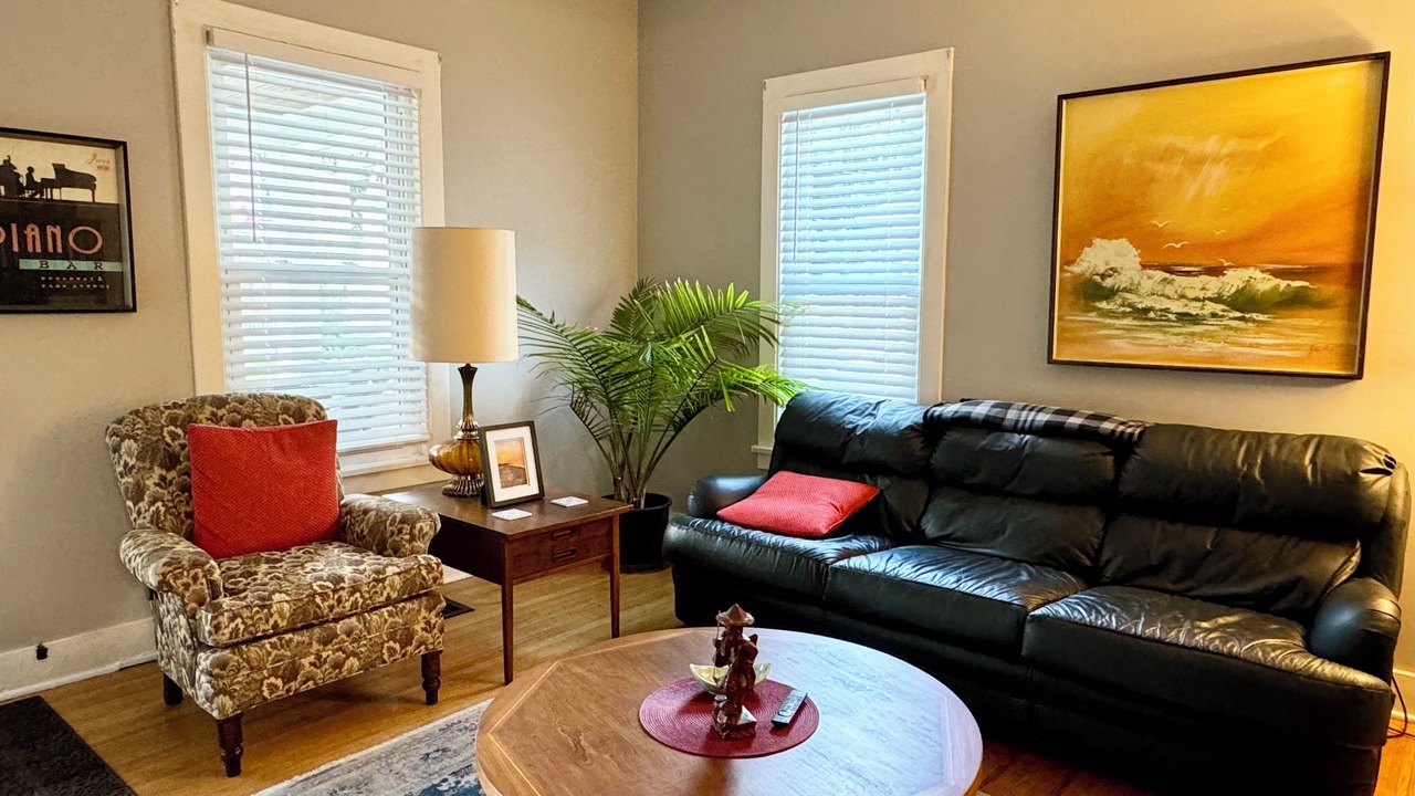 Photo of Livingroom in East Rochester