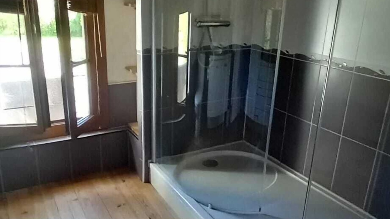 Photo of Bathroom in Clion