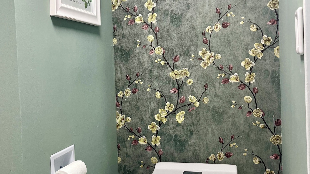 Photo of Bathroom in Wheaton