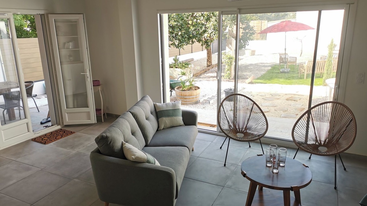 Photo of Livingroom in Corneilhan