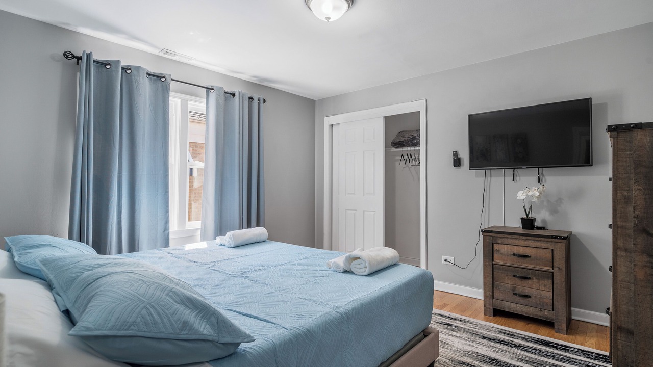 Photo of Bedroom in Belmont Cragin