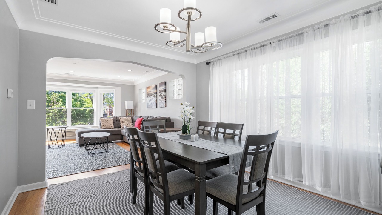 Photo of Others in Belmont Cragin