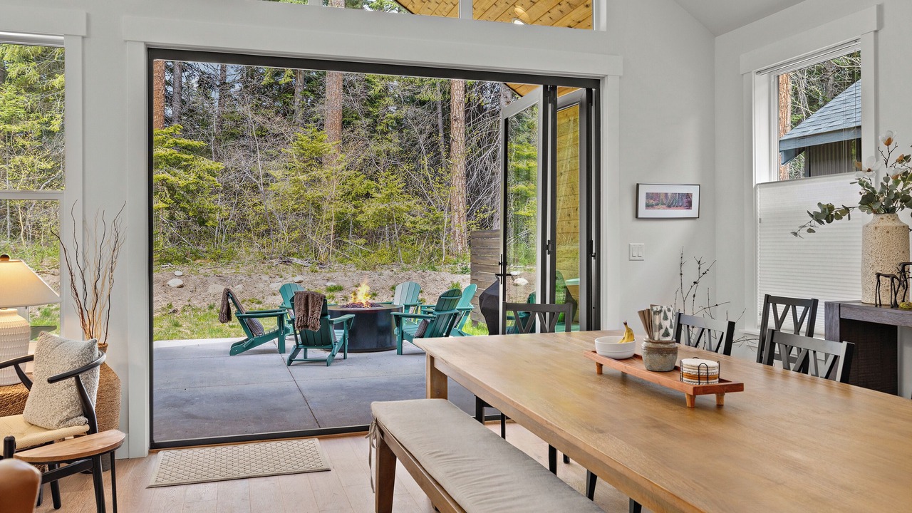 Photo of Others in Roslyn