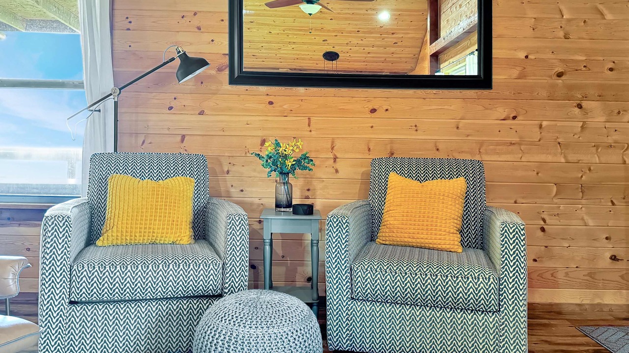 Photo of Livingroom in Elkins