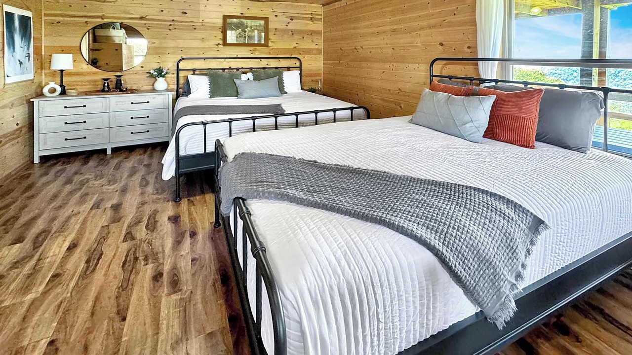 Photo of Bedroom in Elkins