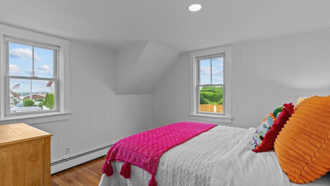 Photo of Bedroom in Bonnet Shores