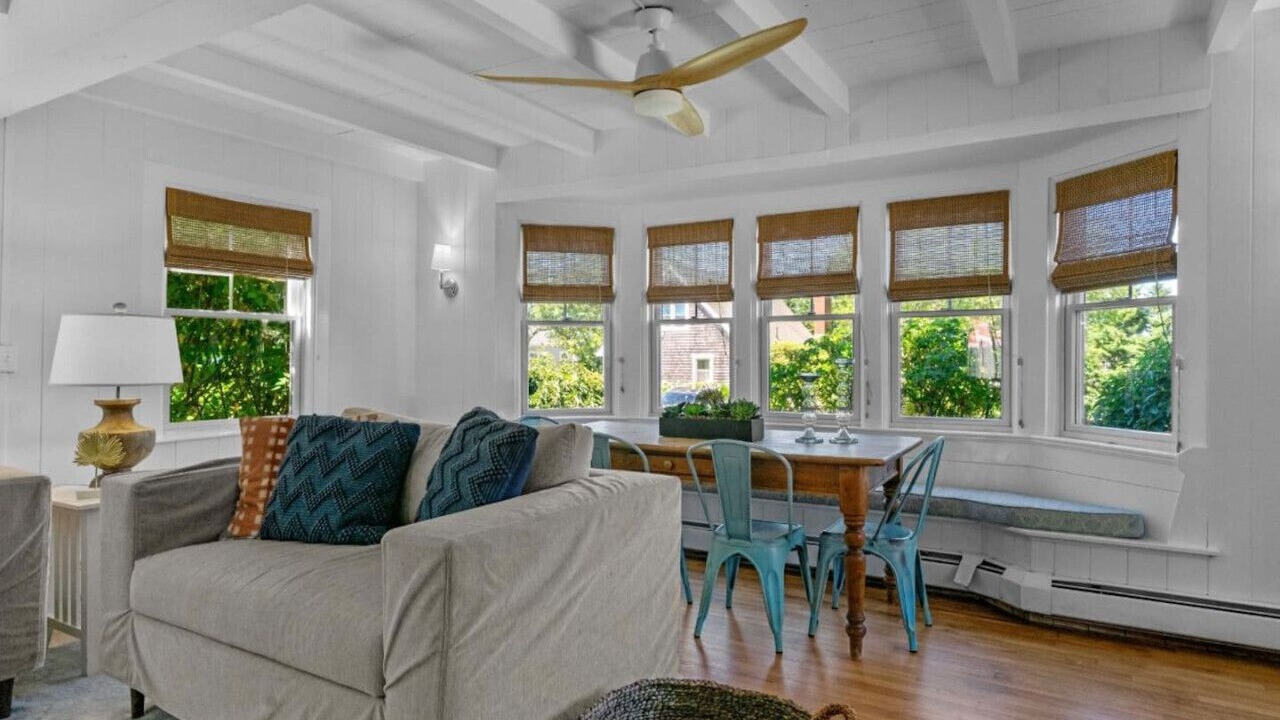Photo of Livingroom in Bonnet Shores