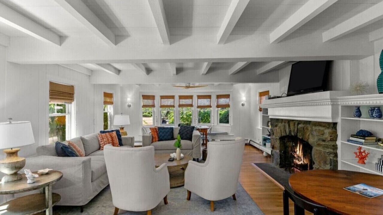 Photo of Livingroom in Bonnet Shores