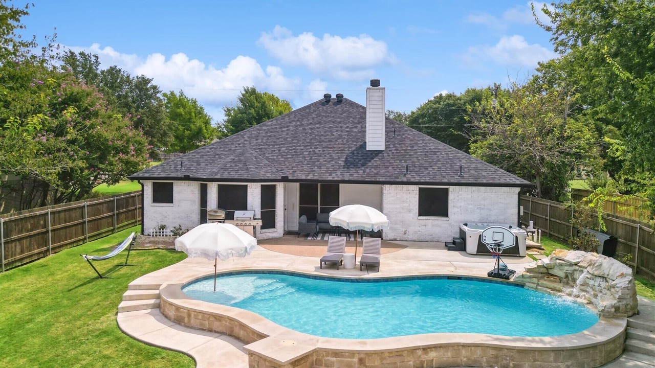 Photo of Outdoor in Red Oak