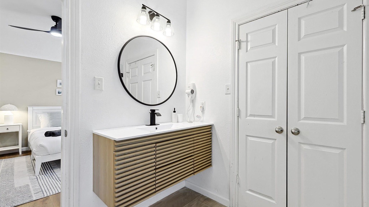 Photo of Bathroom in Red Oak