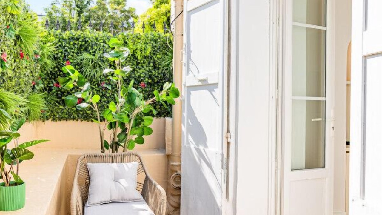 Photo of Patio Balcony in Montmartre