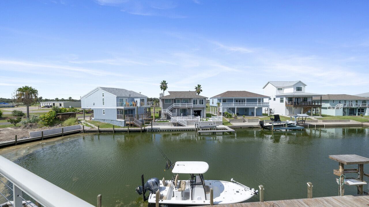 Photo of Others in City-by-the Sea