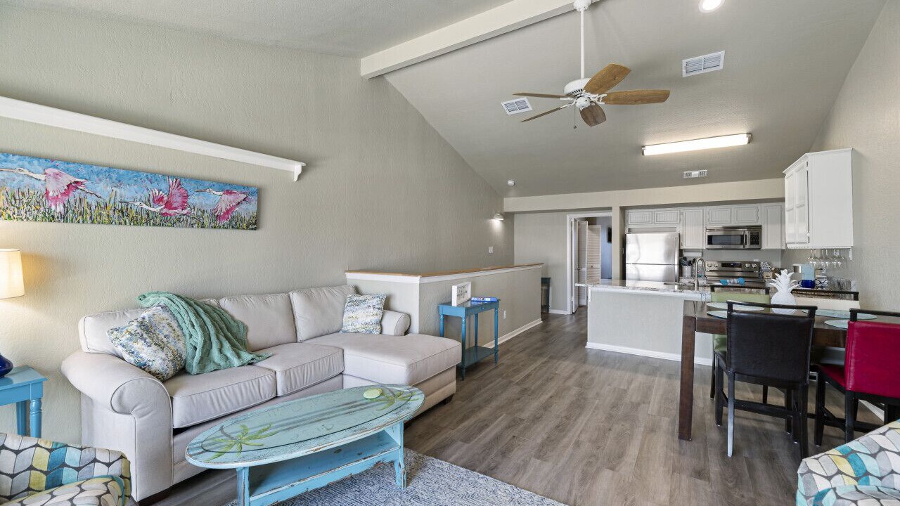 Photo of Livingroom in City-by-the Sea